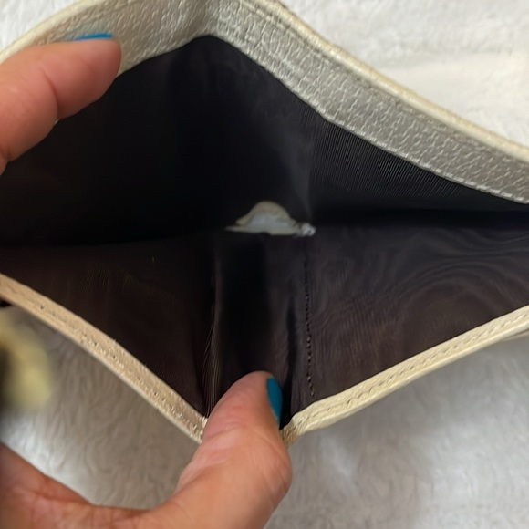 Gg blooms leather wallet Gucci
Beige in Leather - Picture 6 of 13